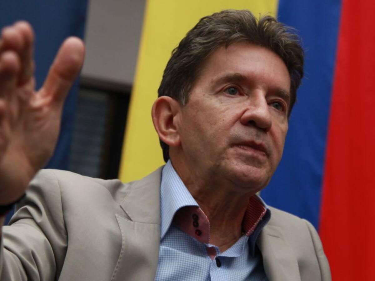 Luis Pérez pidió rectifición del Fiscal Barbosa sobre predios a su nombre