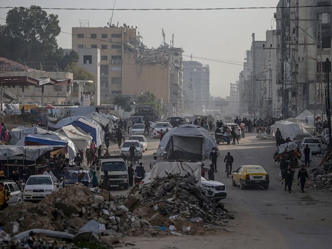 GAZA CITY (---), 25/03/2025.- Tents of internally displaced Palestinians who fled the the northern Gaza Strip following an evacuation order issued by the Israeli army, in Gaza City, 25 March 2025. Israeli forces resumed airstrikes on Gaza on 18 March, ending a ceasefire that had been in place since 19 January. EFE/EPA/MOHAMMED SABER