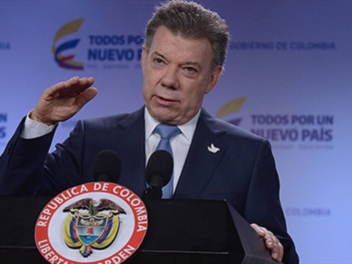 Santos se reúne con Martínez, Cristo y Reyes para disipar diferencias