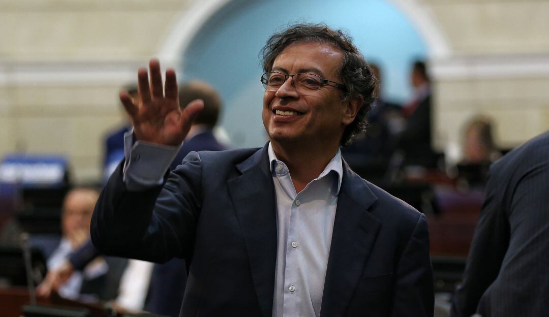 Petro confirma que salió del hospital donde estaba hospitalizado por COVID