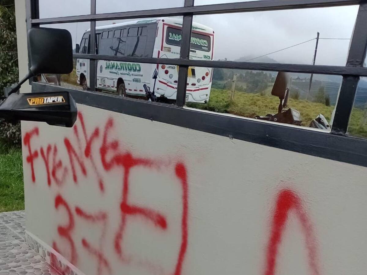 Hombres armados pintaron grafitis alusivos al ELN en La Unión, Antioquia