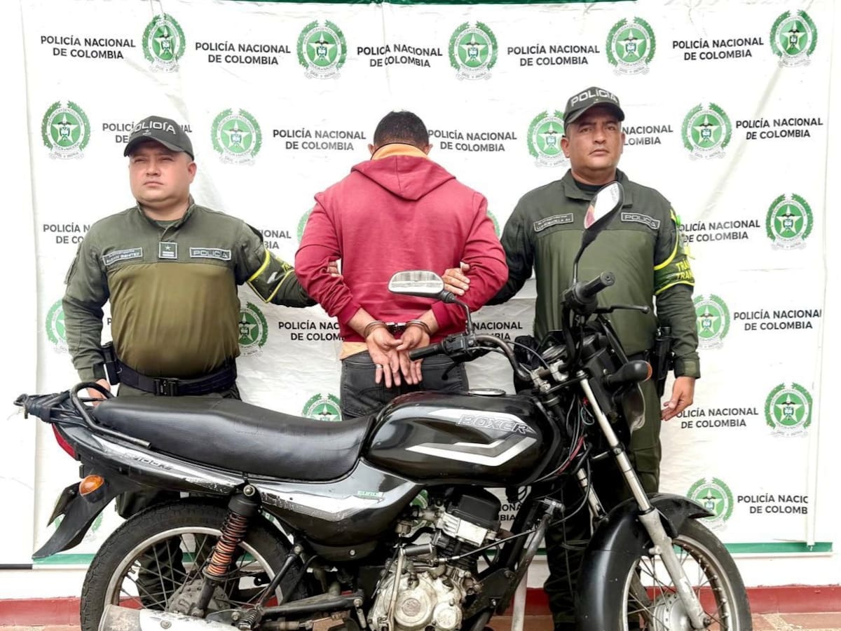 Capturado motociclista por presunta falsedad marcaria en vía Sincelejo – Calamar