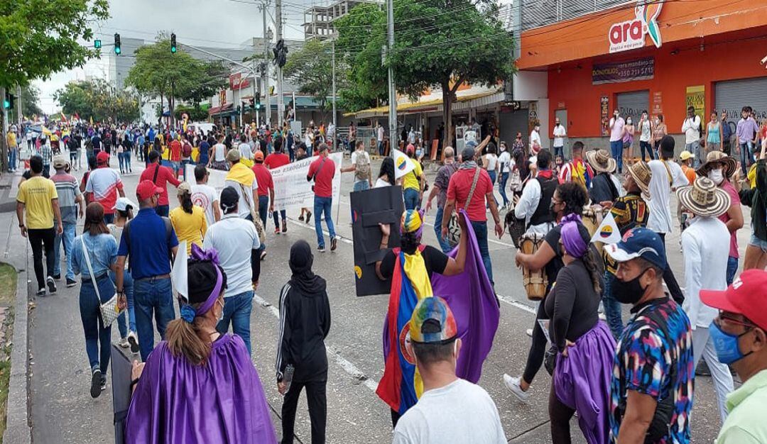 Marcha realizada el pasado viernes en Barranquilla que terminó en la cancha del barrio Cevillar.