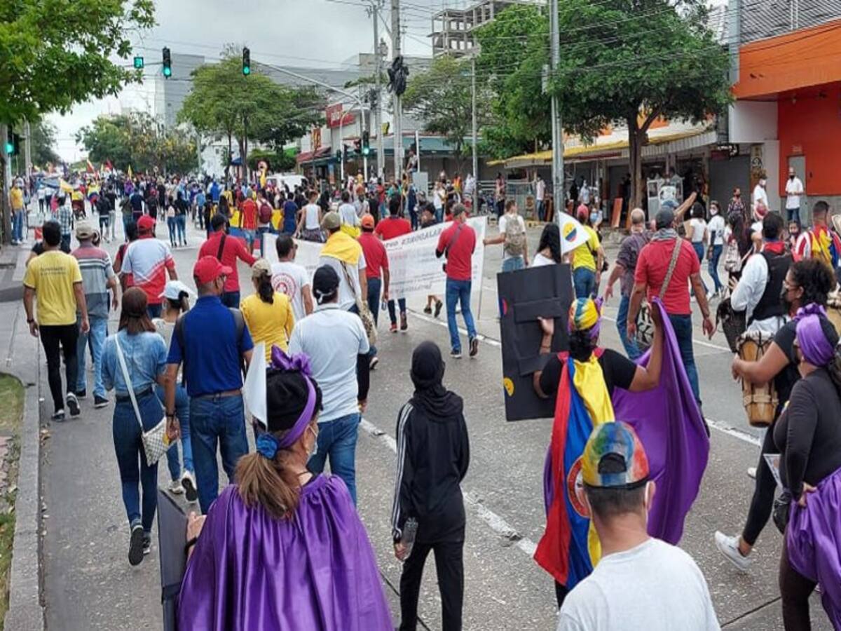 Familias por donde pasan las marchas están armándose en Barranquilla