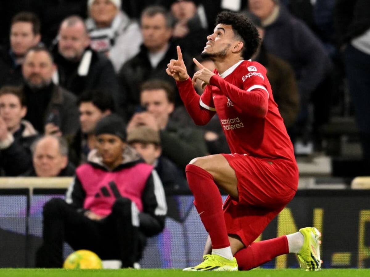 Video: Golazo de Luis Díaz para Liverpool en semifinales de la Carabao Cup