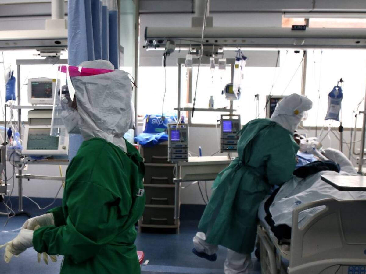 Médicos residentes recibirán salario a partir de agosto