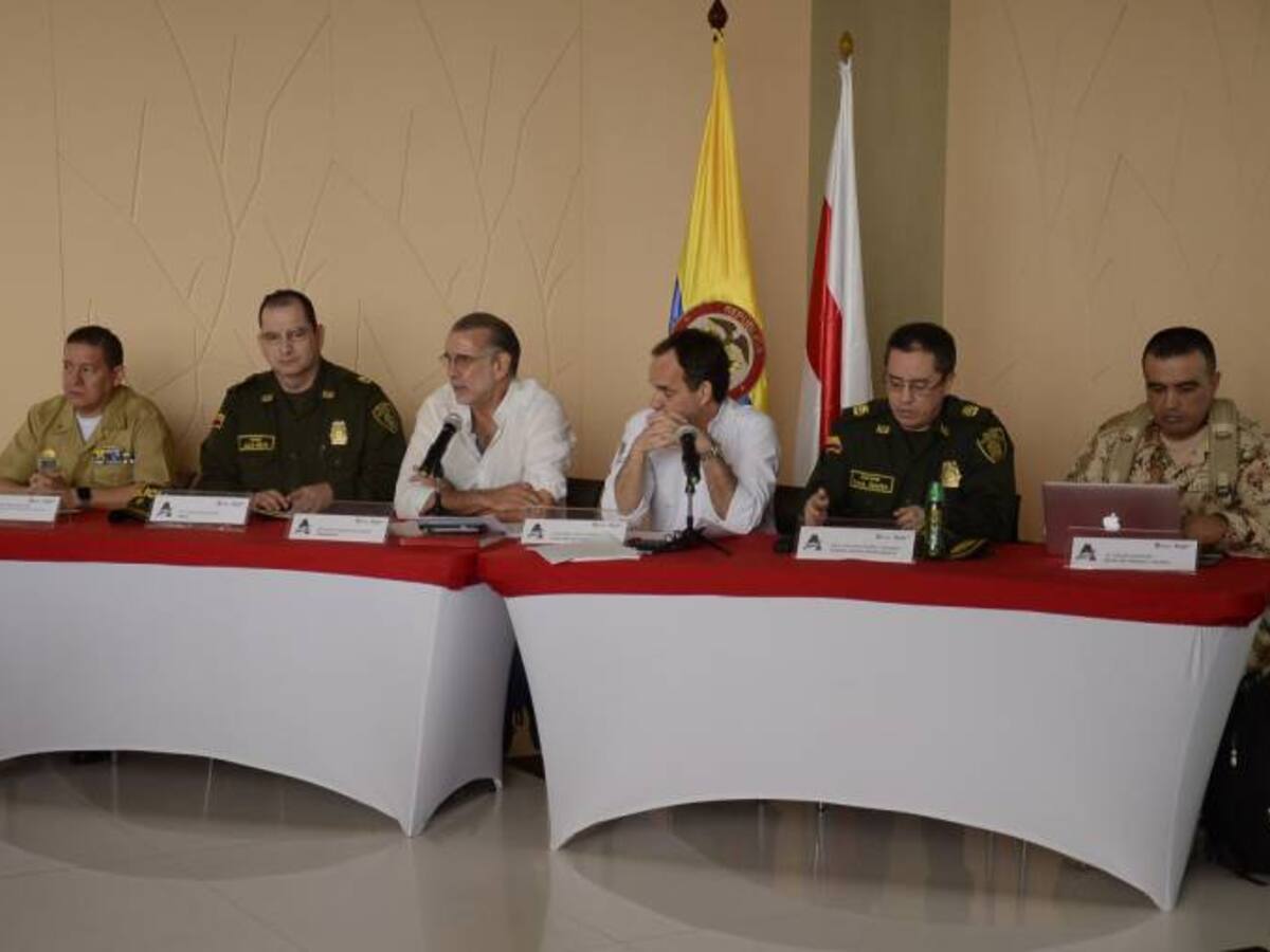 Evitar contacto con la pólvora, llamado del gobernador Verano