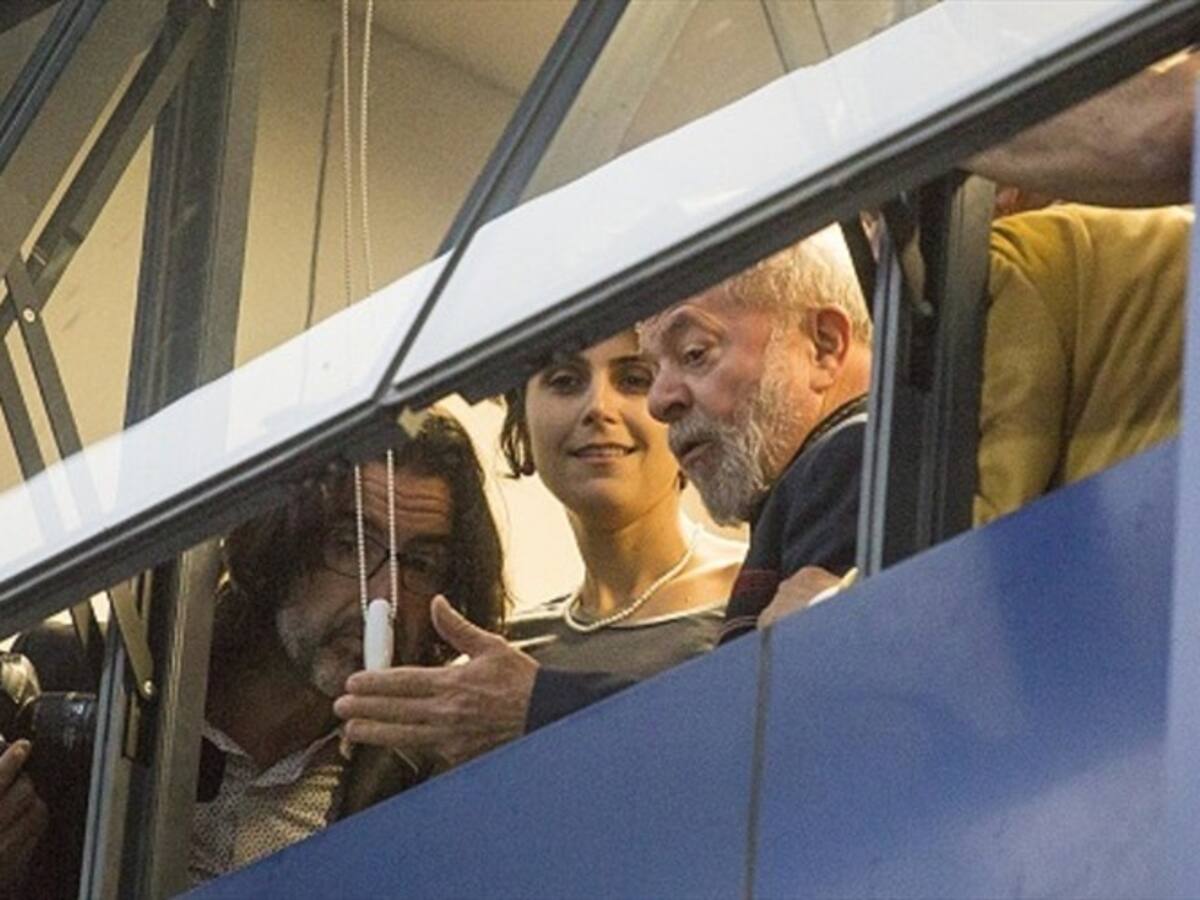 Policía confirma que no ejecutará mandato de prisión contra Lula hasta este sábado