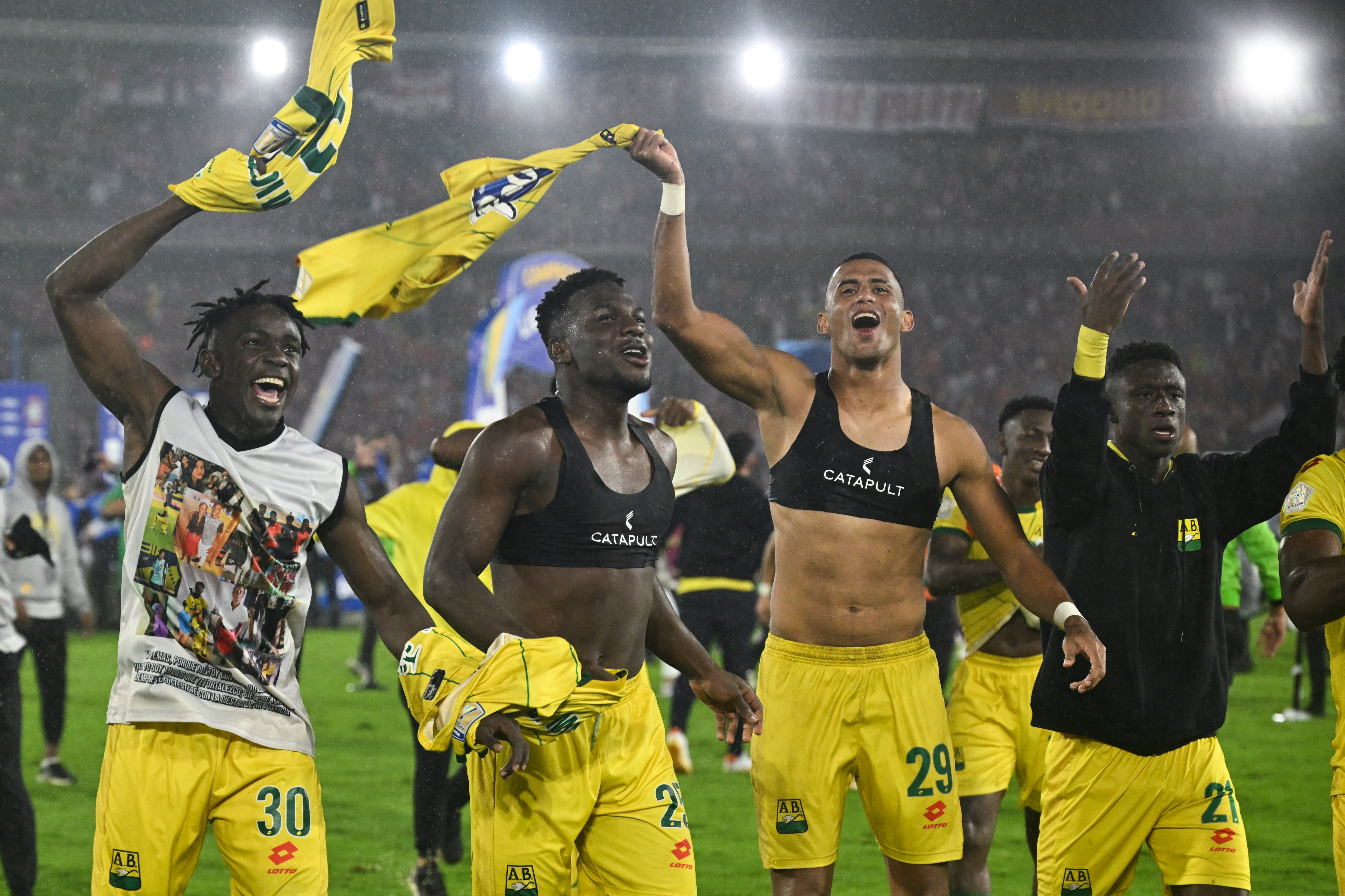 Atlético Bucaramanga, campeón de Colombia. (Photo by Luis ACOSTA / AFP) (Photo by LUIS ACOSTA/AFP via Getty Images)