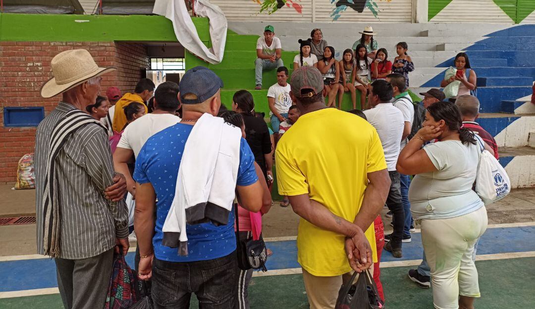 La crisis humanitaria de Arauca ya llegó a Norte de Santander. Familias desplazadas han llegado en las últimas horas al municipio de Toledom Norte de Santander