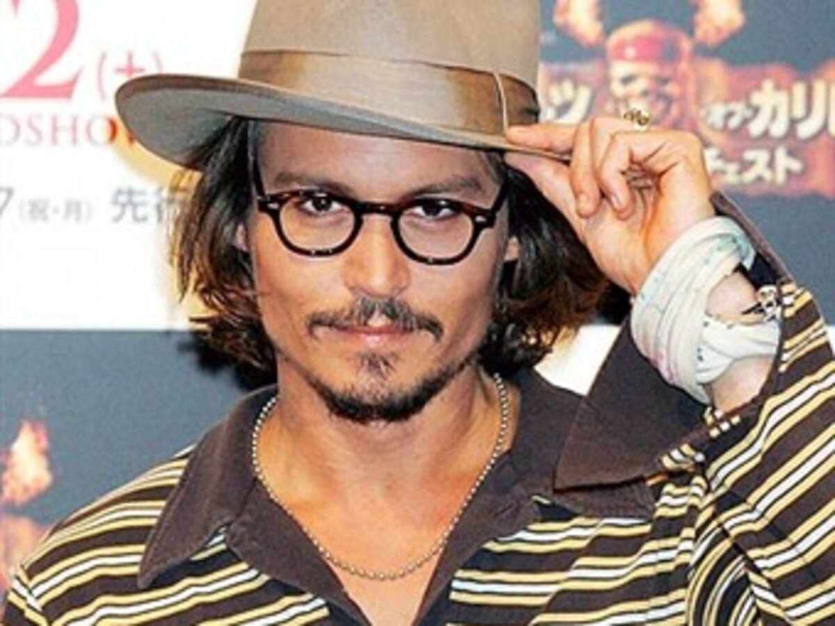 Johnny Depp deja una propina de 8 millones de pesos tras cenar en un restaurante