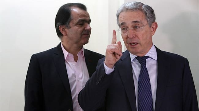 ¿Uribe le ofrece cargo a Zuluaga en el Centro Democrático?. Foto: Colprensa