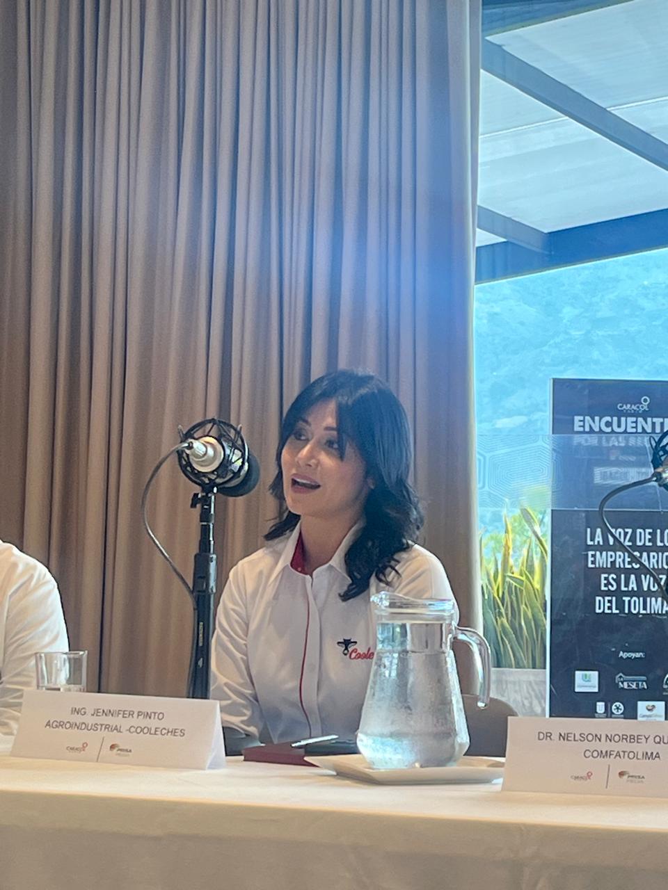 Ingeniera Yennifer Pinto, vocera de Cooleches