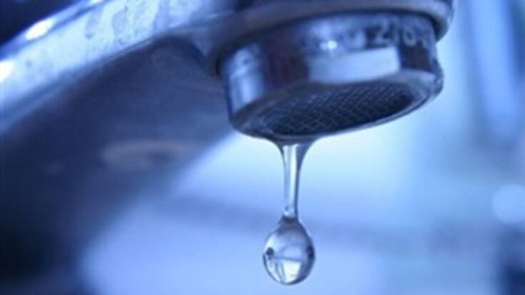 Descargar menos veces el baño y contabilizar el tiempo en la ducha pide el Gobierno a los colombianos