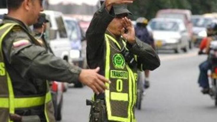 Autoridades reportan normalidad en carreteras del país en primer día del puente festivo