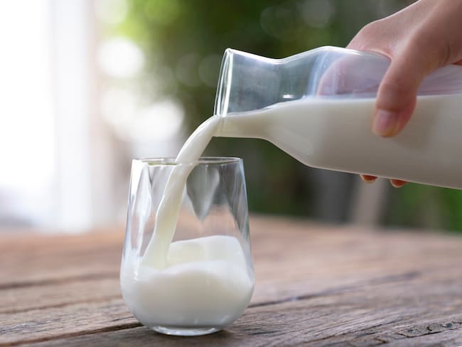Precio de la leche aumentará en el mes de febrero, según Fedegán