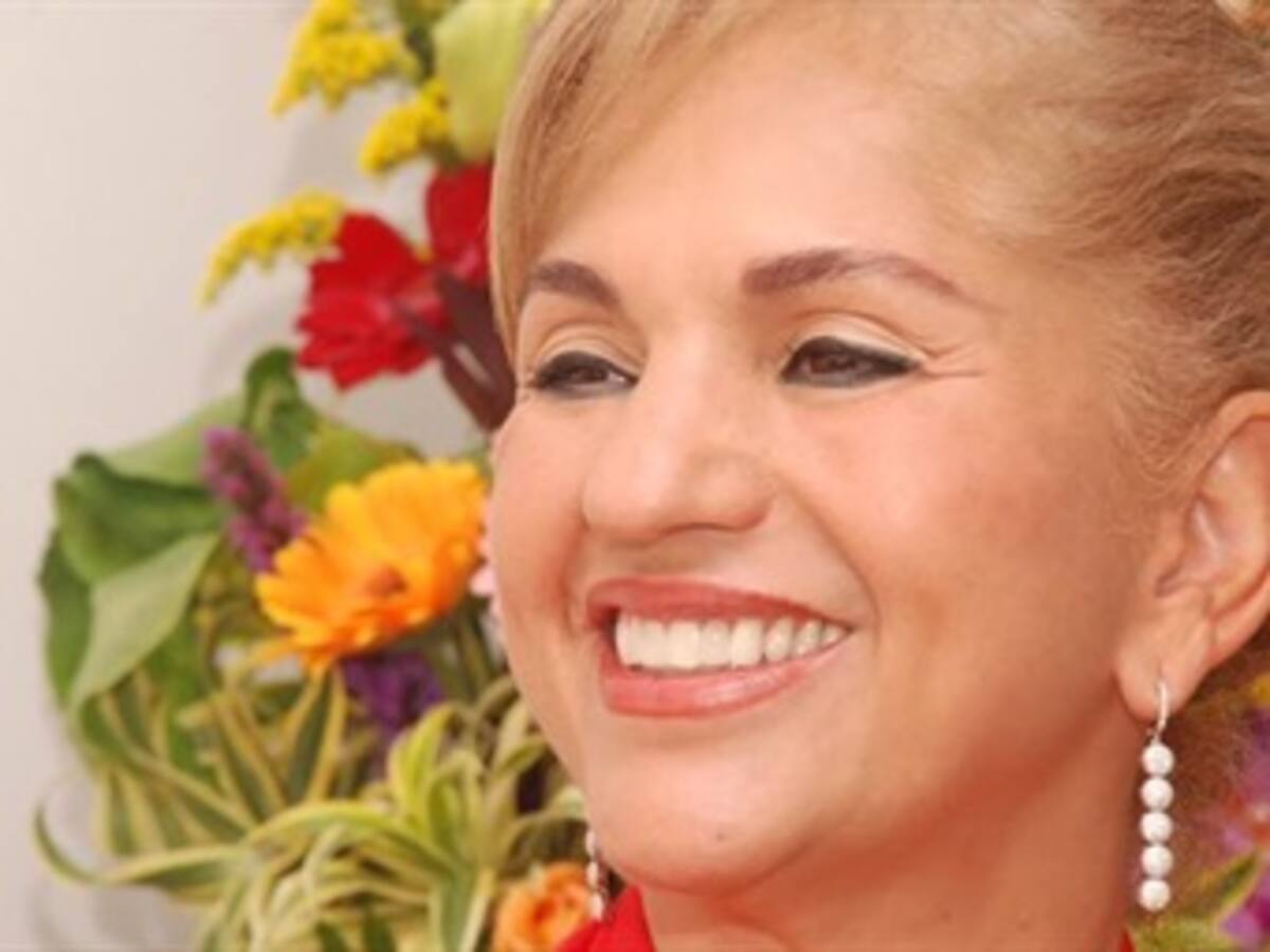 Exsenadora liberal niega haber recibido dinero de empresa de chance