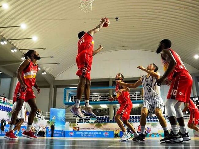 El acorazado del caribe perdió la victoria en los últimos seis segundos del partido ante los Piratas de Bogotá, dejando el marcador 80-79