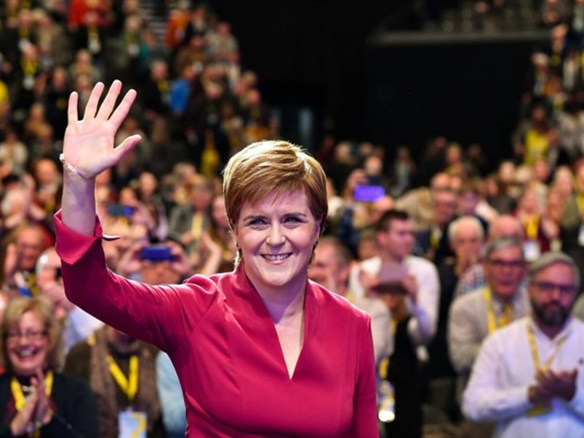 Primera ministra de Escocia rechaza propuesta de Boris Johnson