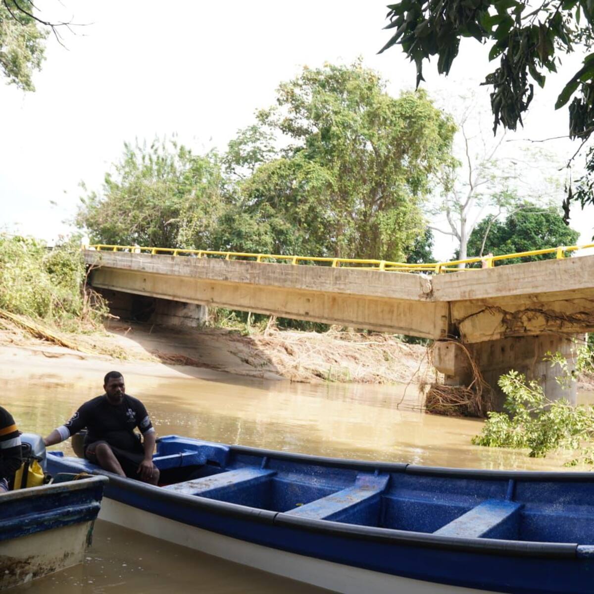 Gobernador de La Guajira pide intervención urgente de la UNGRD tras colapso del puente de Mendihuaca