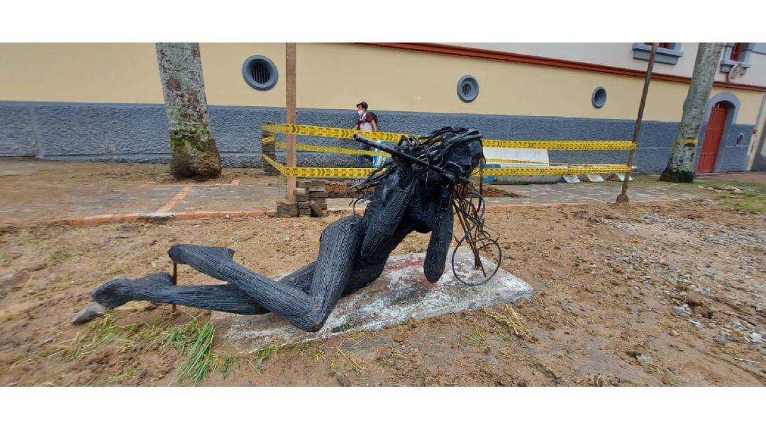 Escultura El Flautista