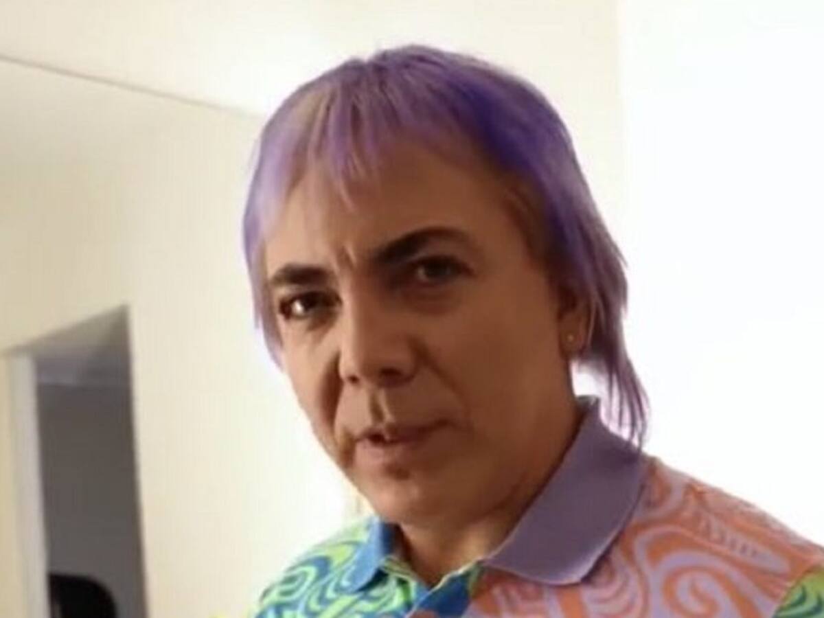 Cristian Castro reaparece con polémico look y responde a los comentarios