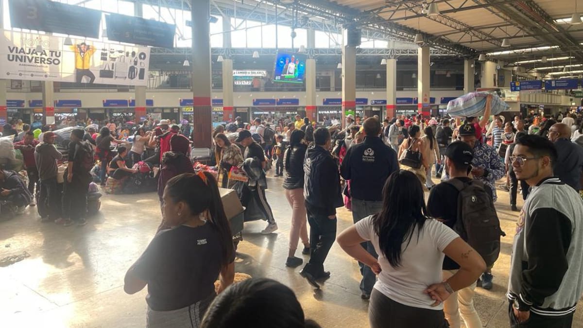 Defensoría pide a aerolíneas y empresas de transporte respetar derechos de pasajeros