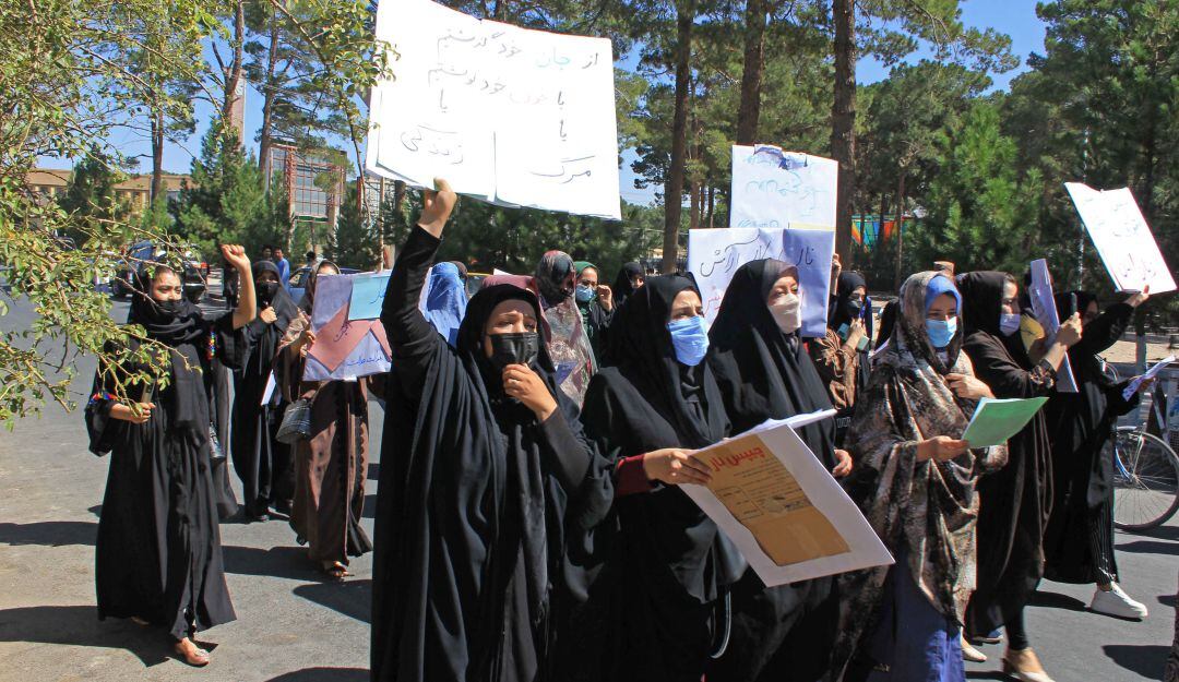 Protesta de mujeres en Afganistán