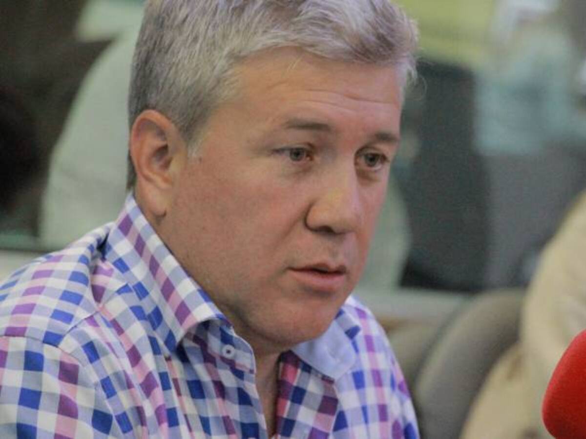 "La maquinaria tradicional es lo que está en crisis" Londoño