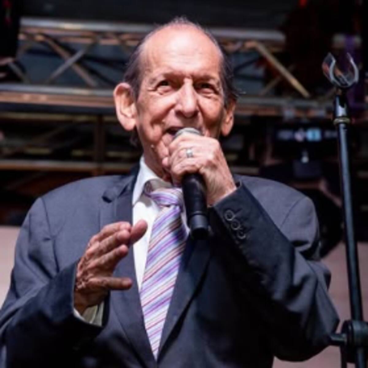 Murió Perucho Navarro, la voz del clásico navideño “El año viejo” y exintegrante de Los Melódicos