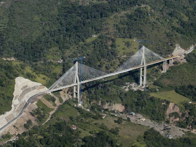 Contraloría abre investigación por irregularidades en puente Hisgaura