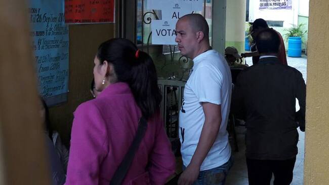 Las urnas en Villamaría estuvieron solitarias durante toda la jornada de revocatoria.