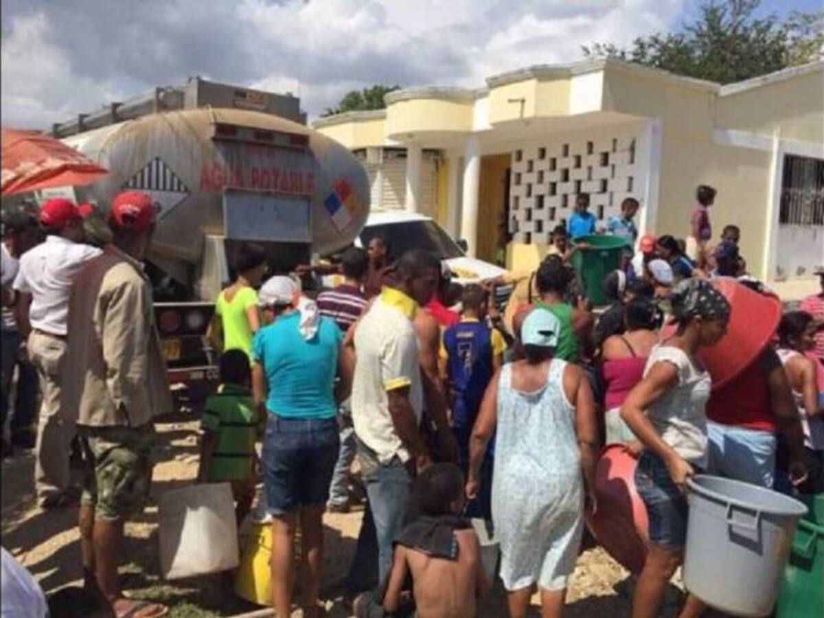En Luruaco, a la gente no le alcanza la plata para comprar agua