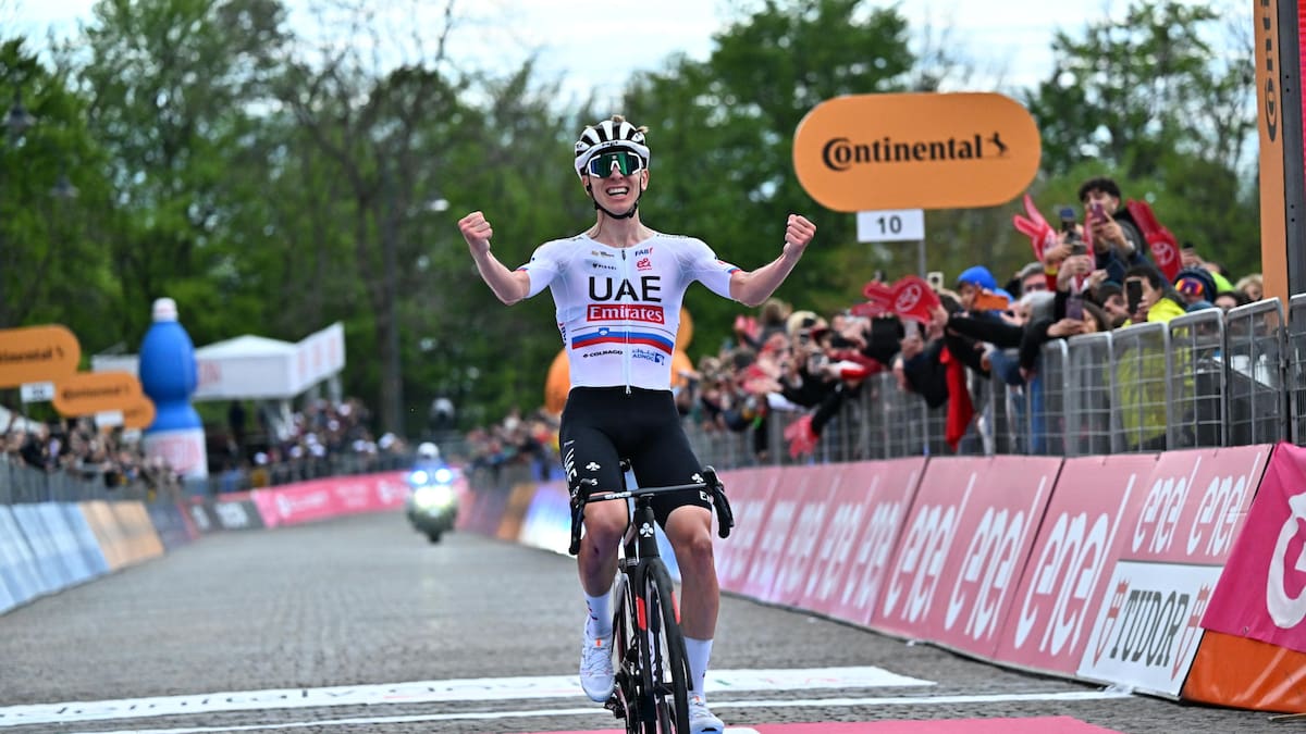 Pogačar inicia la exhibición y es líder del Giro: Daniel Martínez se mete al podio