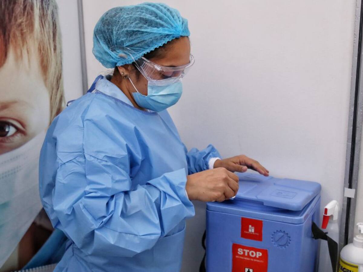 Colombia recibió nuevo lote con 500.000 vacunas de Sinovac