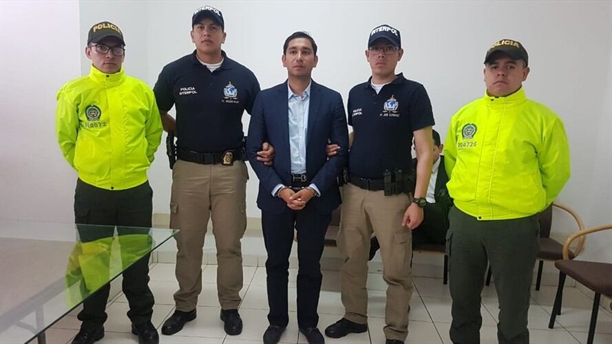 Se cumplió extradición del exfiscal Luis Gustavo Moreno y del abogado Leonardo Pinilla. Foto: Dijín de la Policía