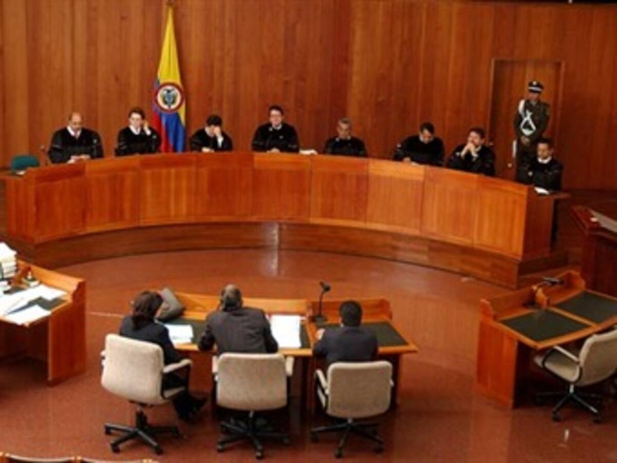 Corte Suprema dice que no hay pruebas para vincular a congresistas con las Farc y Eln