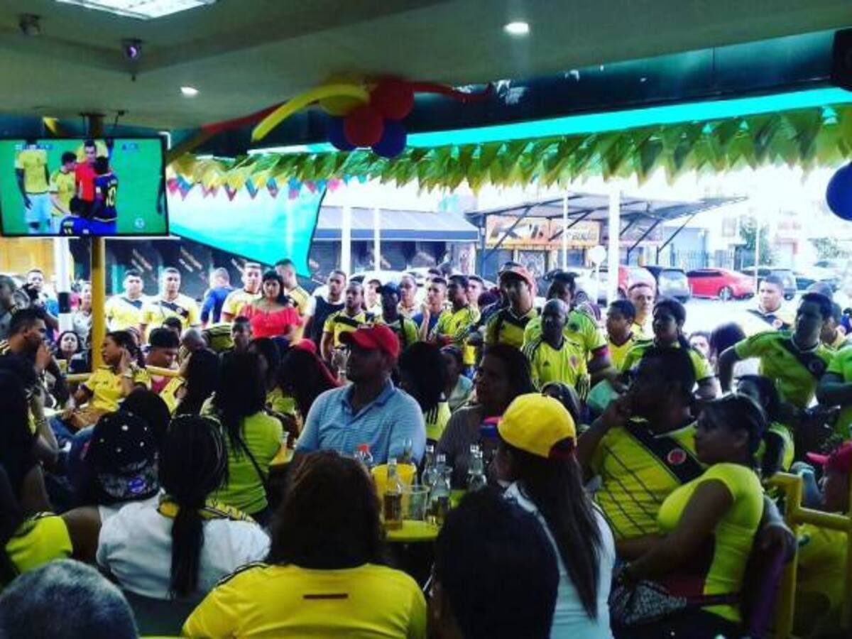 Barranquilla celebra triunfo de Colombia frente Ecuador