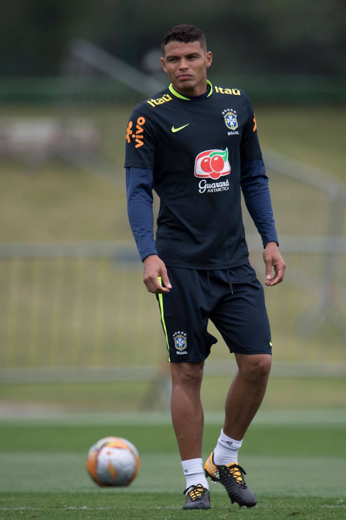 Segundo brasileño de la lista, Thiago Silva, con una media de 7,35 en el curso pasado. 