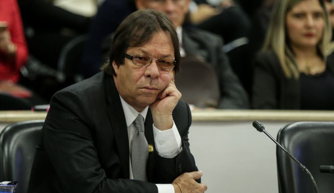 El senador César Lorduy reveló durante el debate al proyecto que busca reglamentar la eutanasia que su hija se suicidó