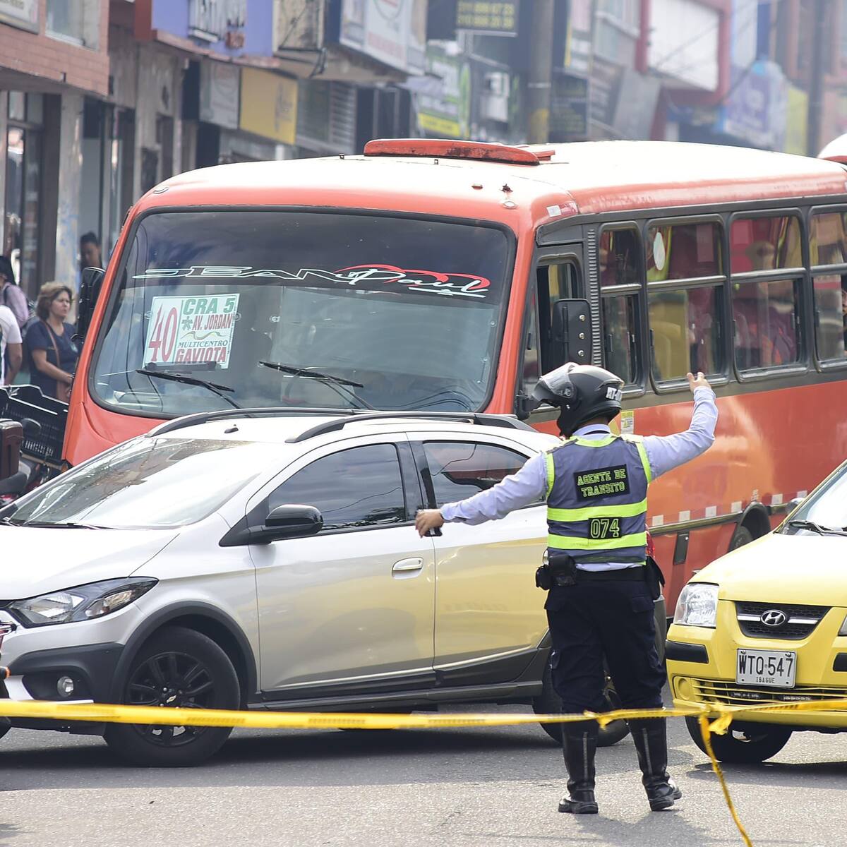 Información de Servicio: Por incendio cambia recorrido de rutas de bus en Ibagué