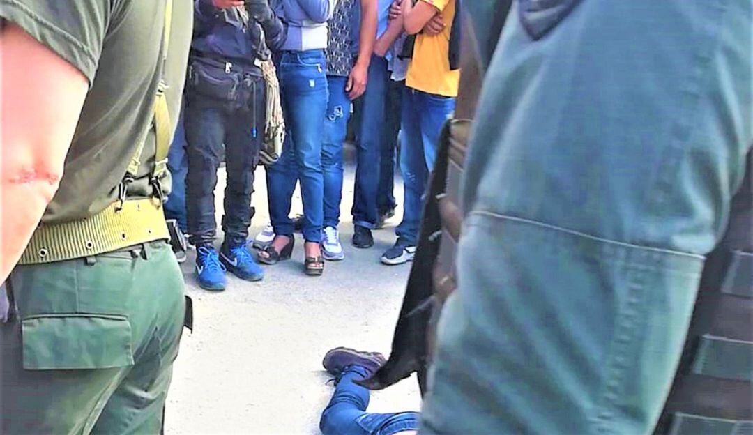 Los hechos se presentaron en el municipio de Inzá, donde un joven murió en medio de una reacción de los uniformados. 