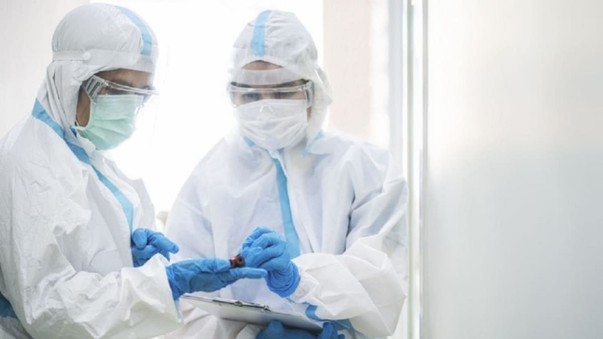 Médicos piden aumentar controles para evitar tercera ola COVID- 19