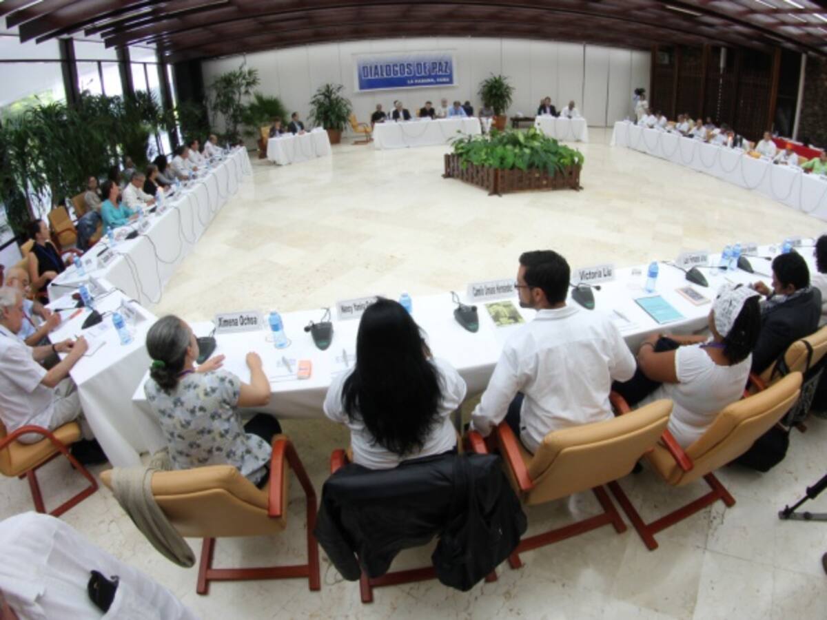 Gobierno y Farc evalúan propuestas sobre cese bilateral y garantías de seguridad