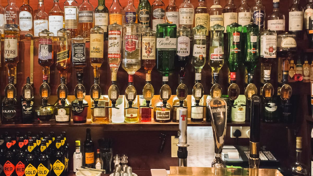 Corte Constitucional admite demanda para cambiar el etiquetado de las bebidas alcohólicas