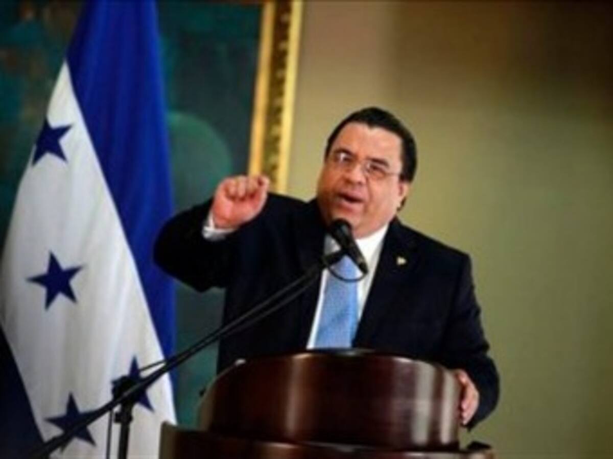 Renuncia embajador de Honduras en Colombia en medio de escándalo con prostitutas