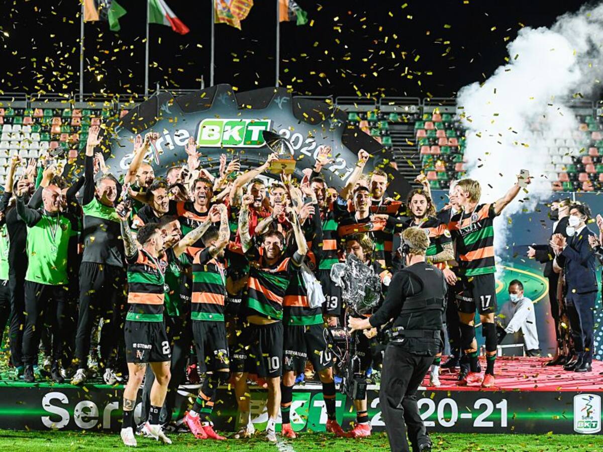 Venezia, equipo de Iván Ramiro Córdoba, asciende a la Serie A de Italia