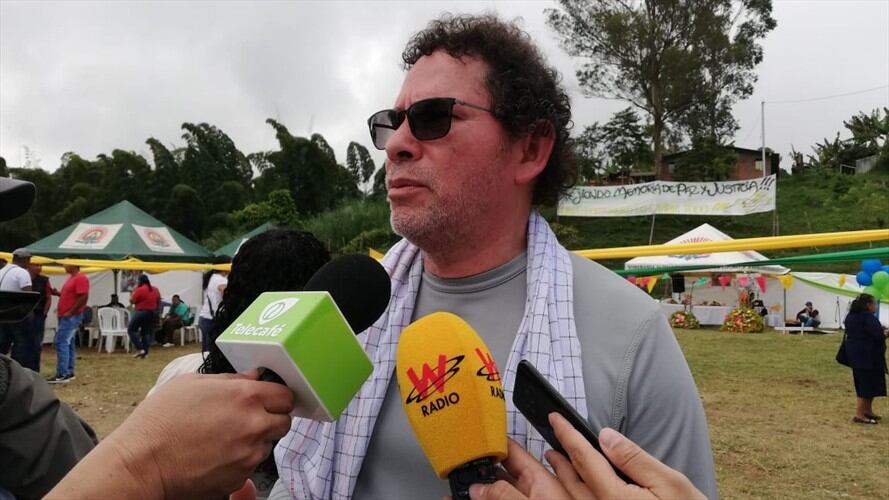 No vamos a renegociar el Acuerdo de paz: Pastor Alape en su visita a Riosucio, Caldas. Foto: Adrián Rodríguez