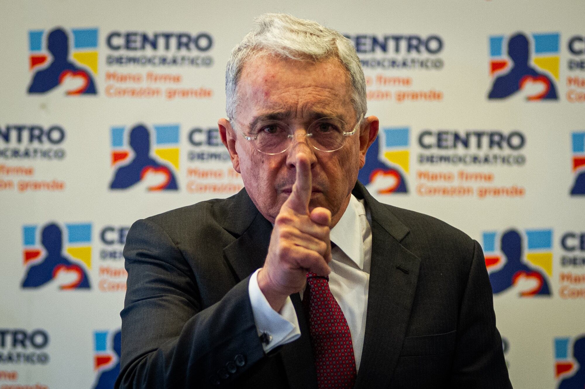 Álvaro Uribe. (Photo by Sebastian Barros/NurPhoto via Getty Images)