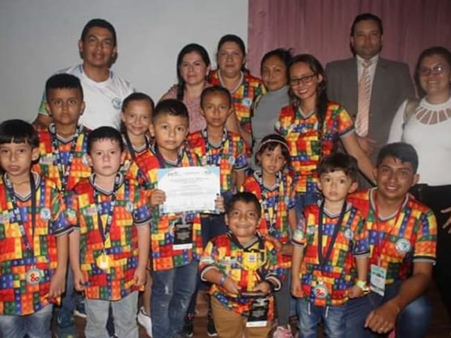 Colegio de Santa Rosa del Sur – Bolívar, ganó premio de robótica educativa